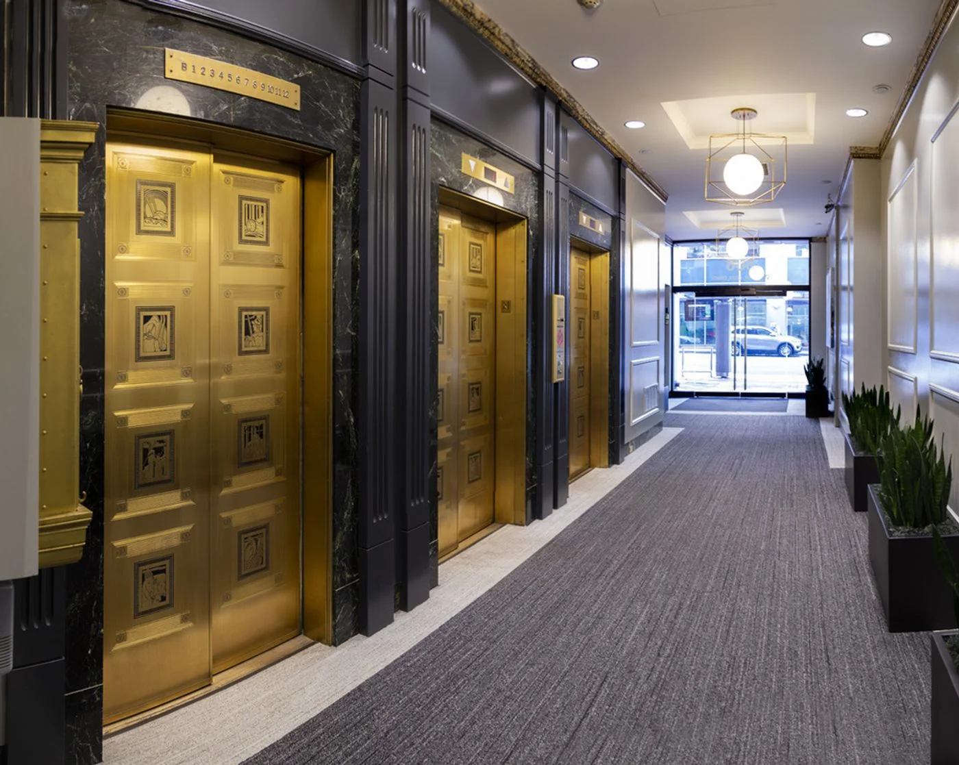 Photo 2 of 506 SW 6th Ave, Portland, OR 97204