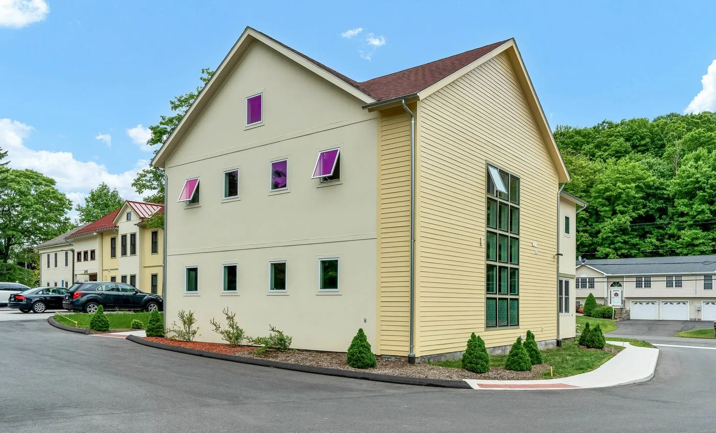 Photo 3 of 244 Main St, Farmington, CT 06032