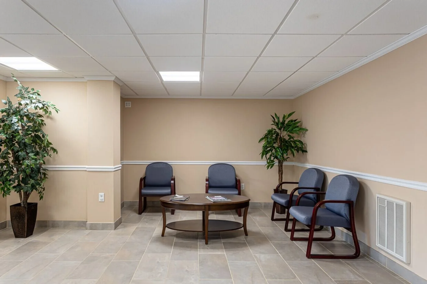 Photo 2 of 1221 Main St, Weymouth, MA 02190