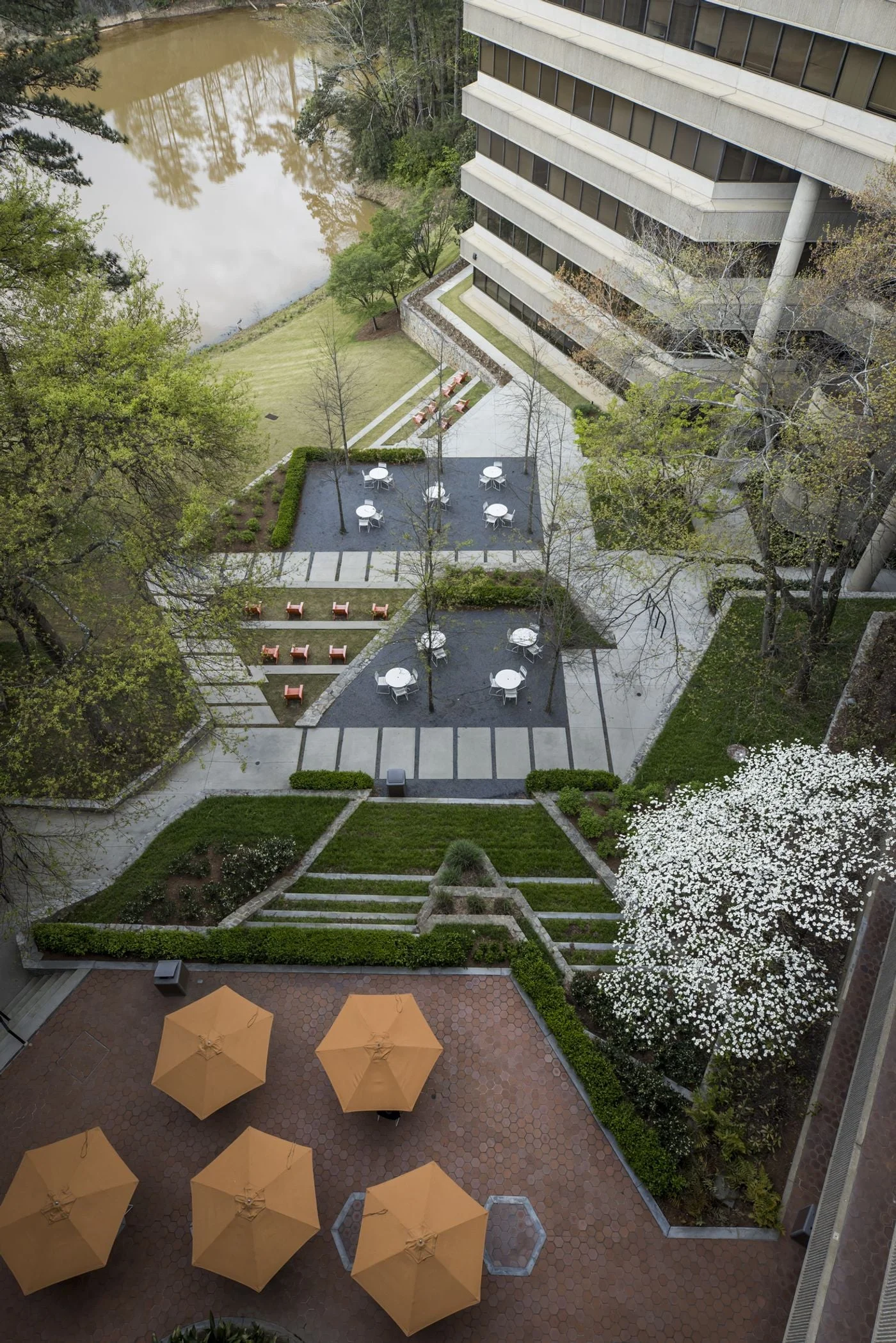 Photo 3 of 5901 Peachtree Dunwoody Rd, Atlanta, GA 30328