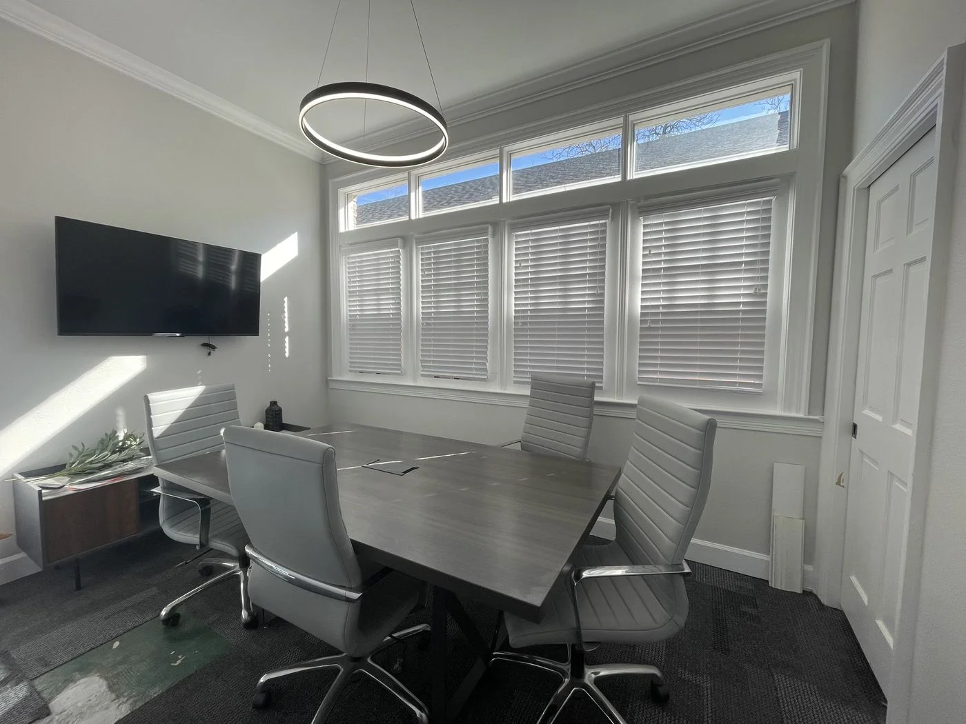 Photo 3 of 201 E Government St, Pensacola, FL 32502