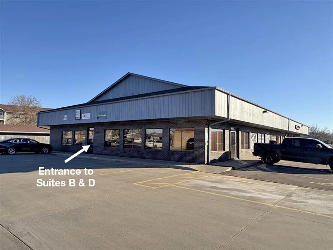 Photo-1 of 3710 S Westport Ave, Sioux Falls, SD 57106
