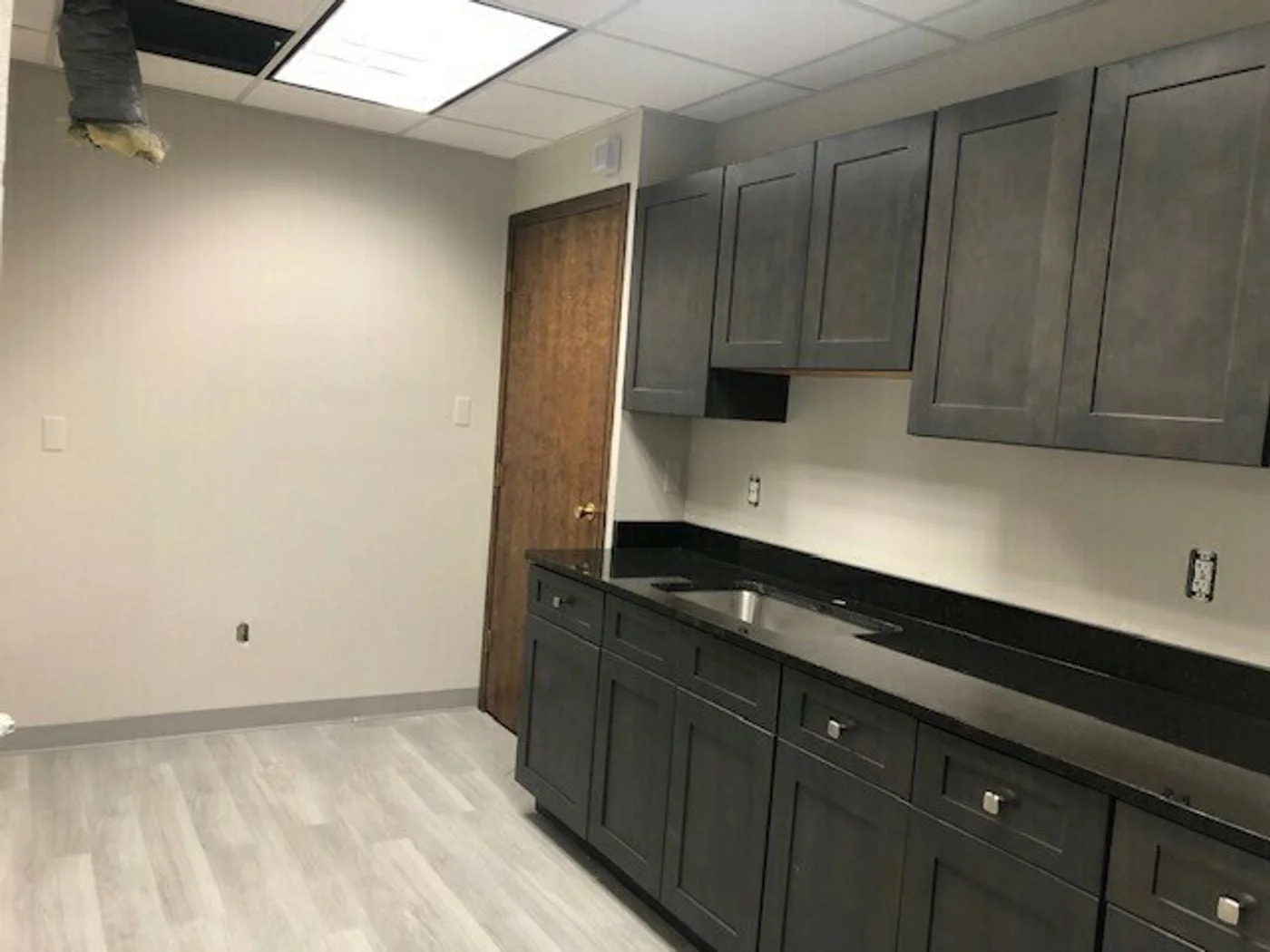 Photo 2 of 34210-34220 Ryan Rd, Sterling Heights, MI 48310