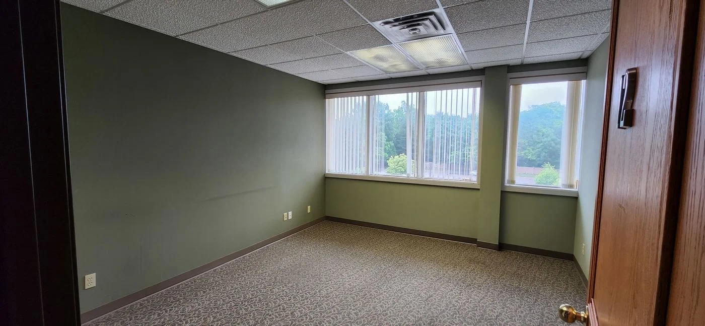 Photo 2 of 4572 S Hagadorn Rd, East Lansing, MI 48823