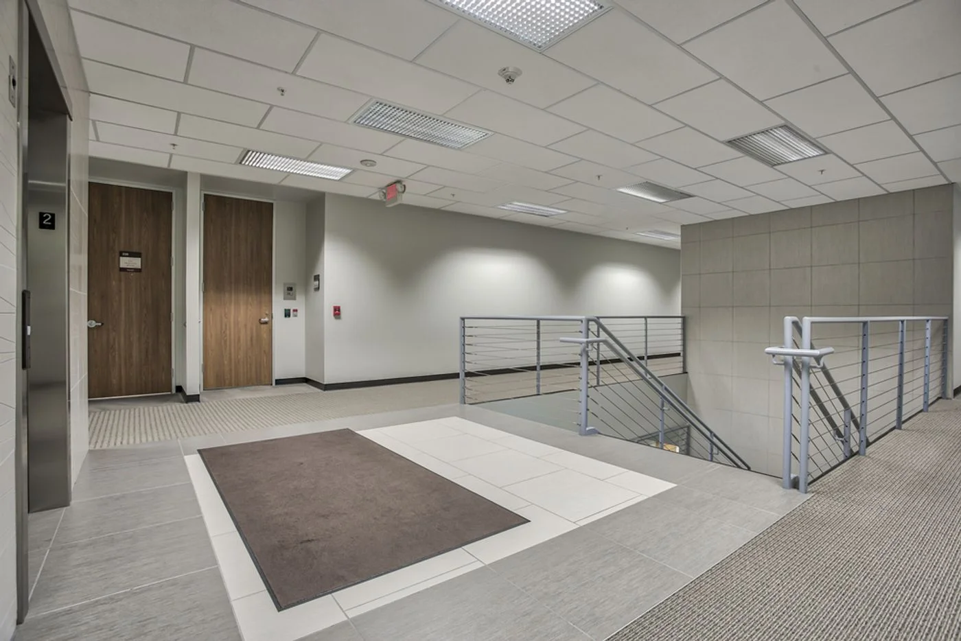 Photo 3 of 15109 Heathrow Forest Pkwy, Houston, TX 77032