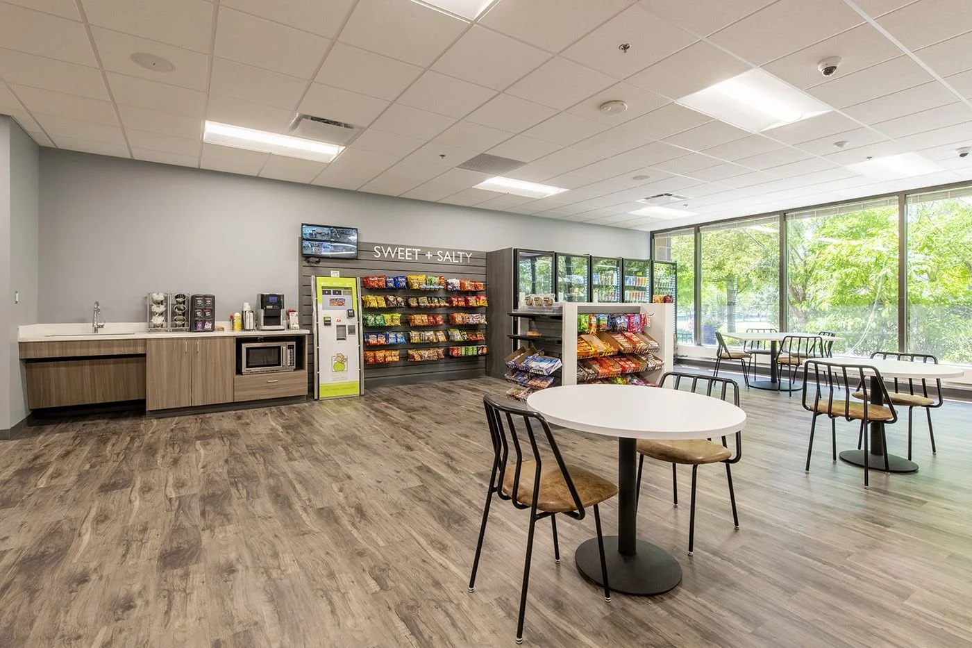 Photo-3 of 777 E Eisenhower Pkwy, Ann Arbor, MI 48108