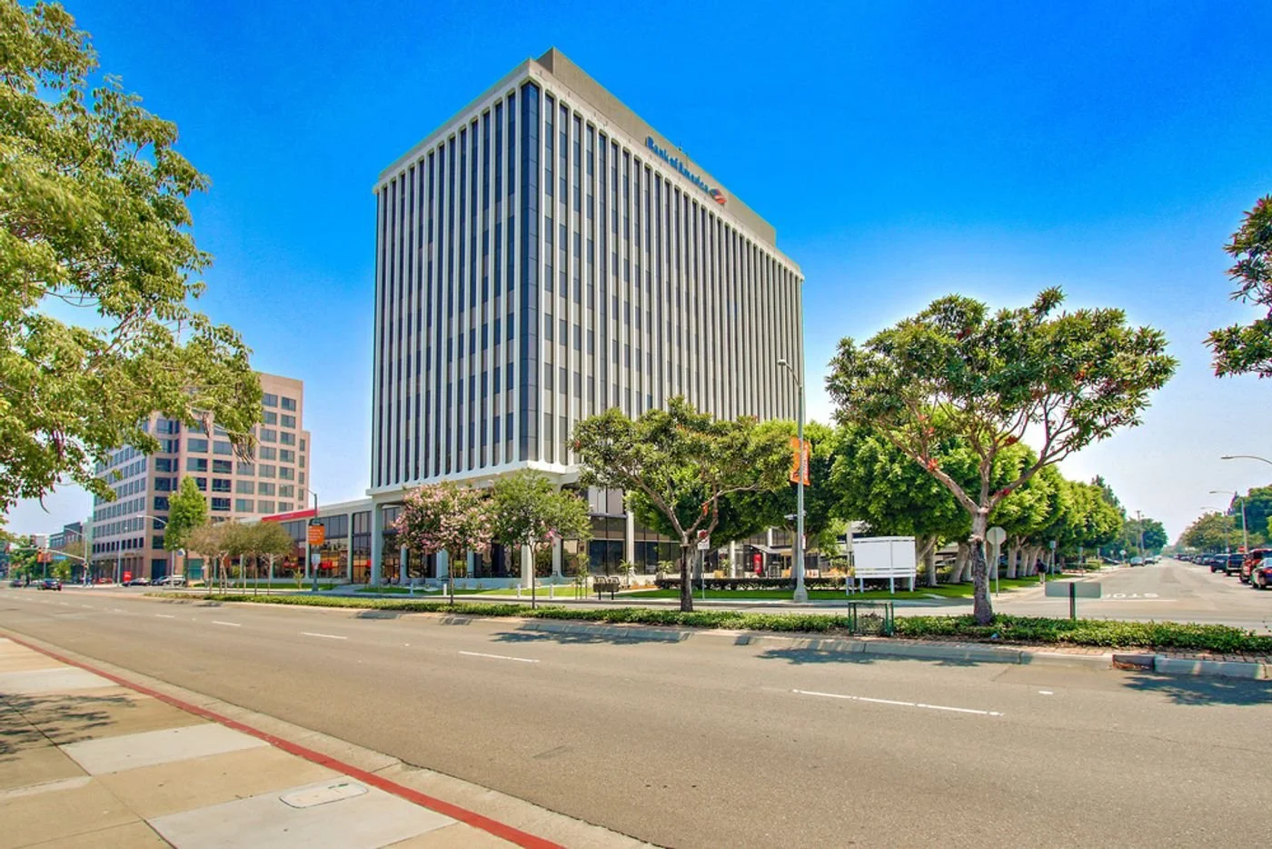 Photo-1 of 300 S Harbor Blvd, Anaheim, CA 92805