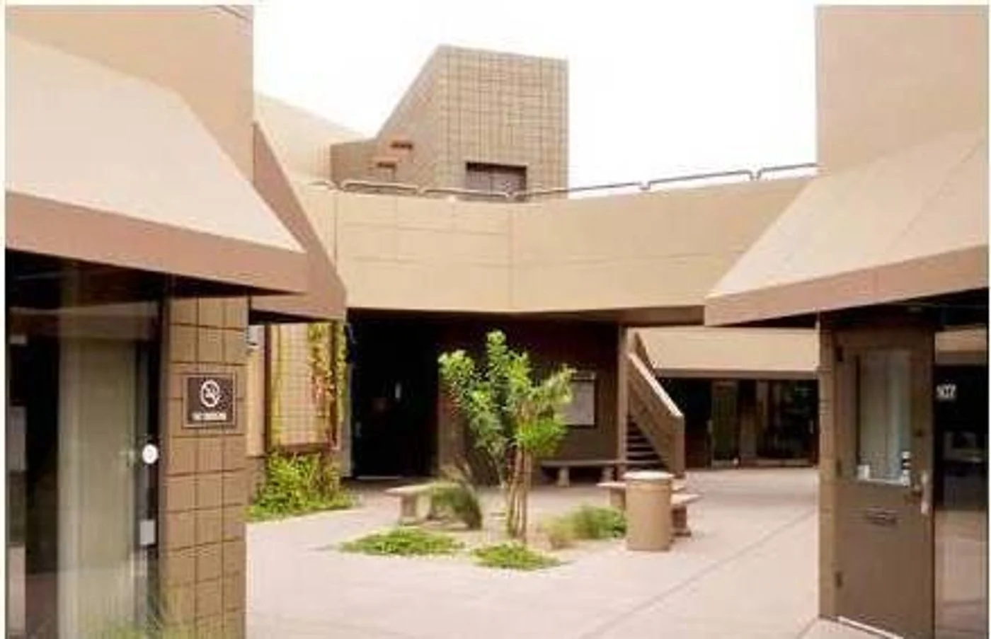 Photo 2 of 4921 E Bell Rd, Scottsdale, AZ 85254