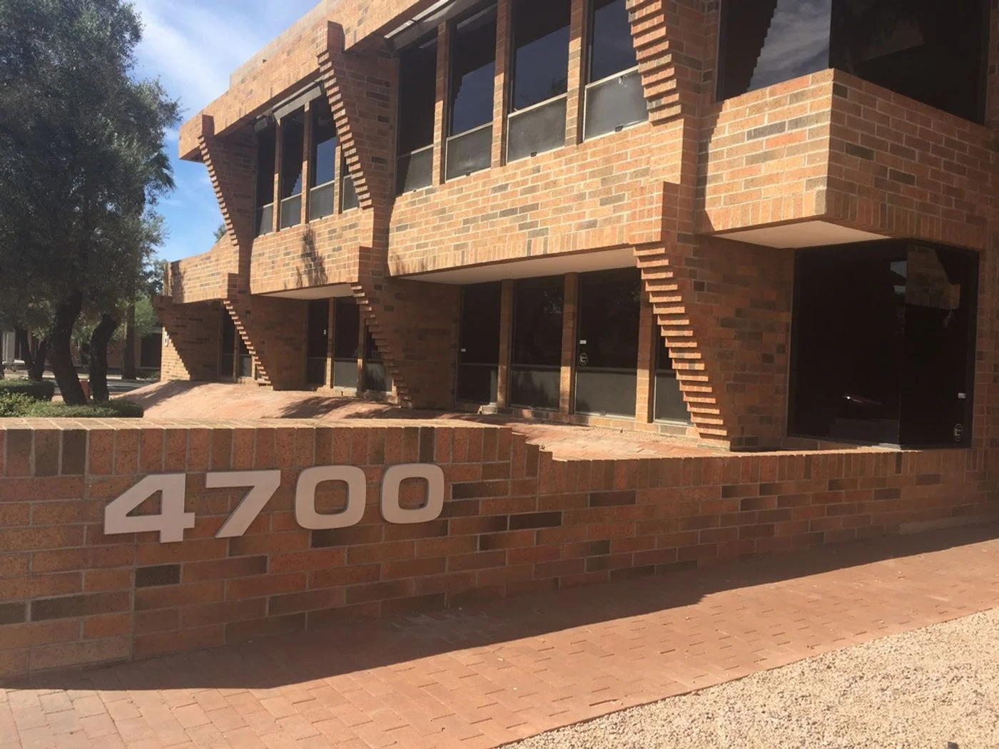 Photo 1 of 4700 E Thomas Rd, Phoenix, AZ 85018