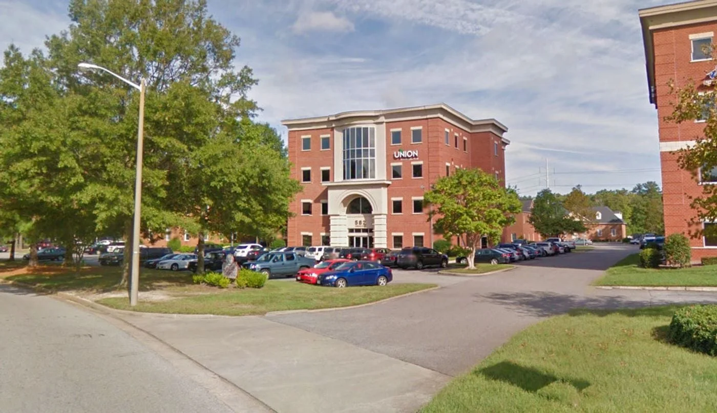 Photo 1 of 582 Lynnhaven Pkwy, Virginia Beach, VA 23452