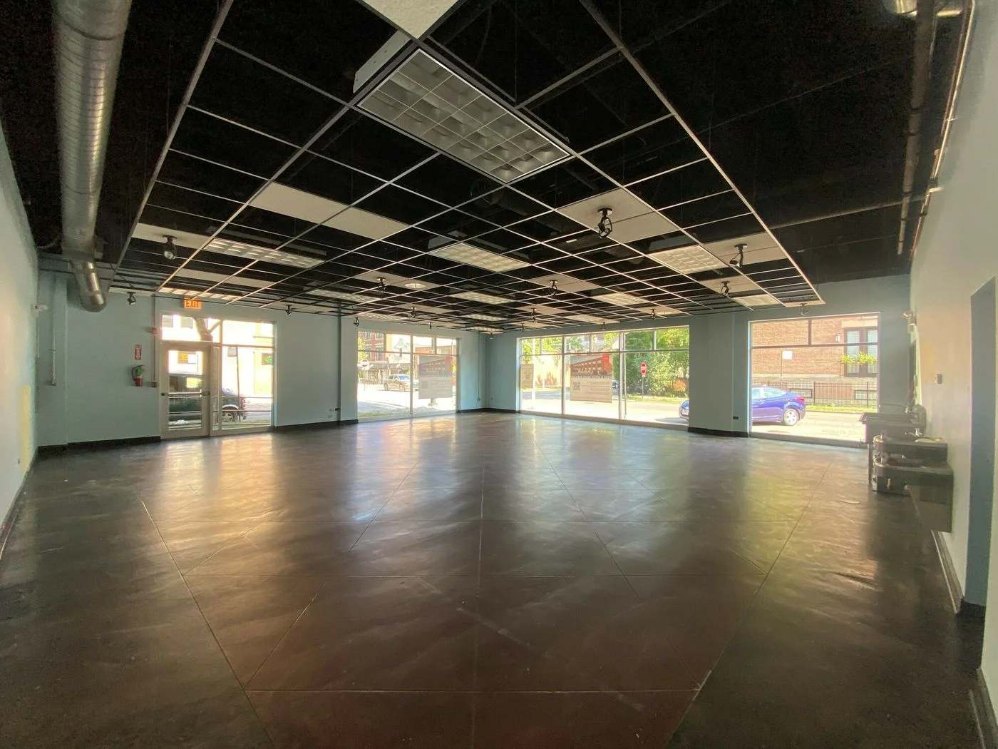 Photo 3 of 1700 W Cortland St, Chicago, IL 60622