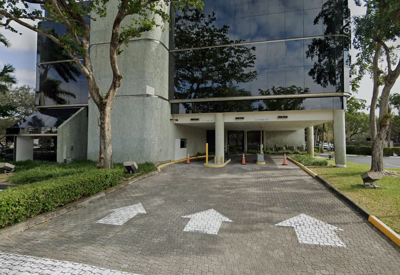 Photo 1 of 2 S University Dr, Plantation, FL 33324