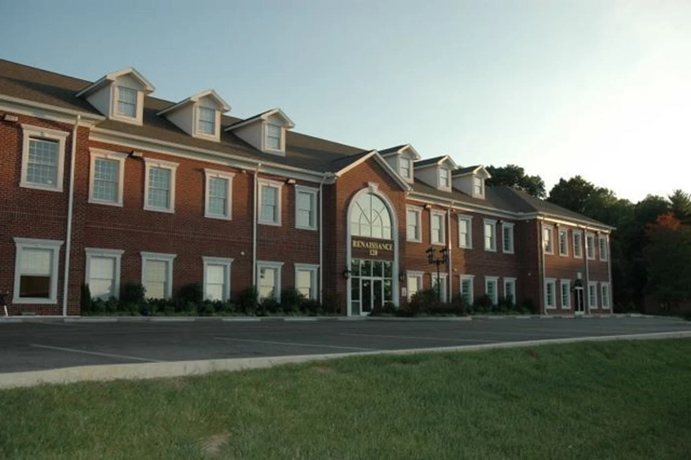 Photo 2 of 120 Suburban Rd, Knoxville, TN 37923