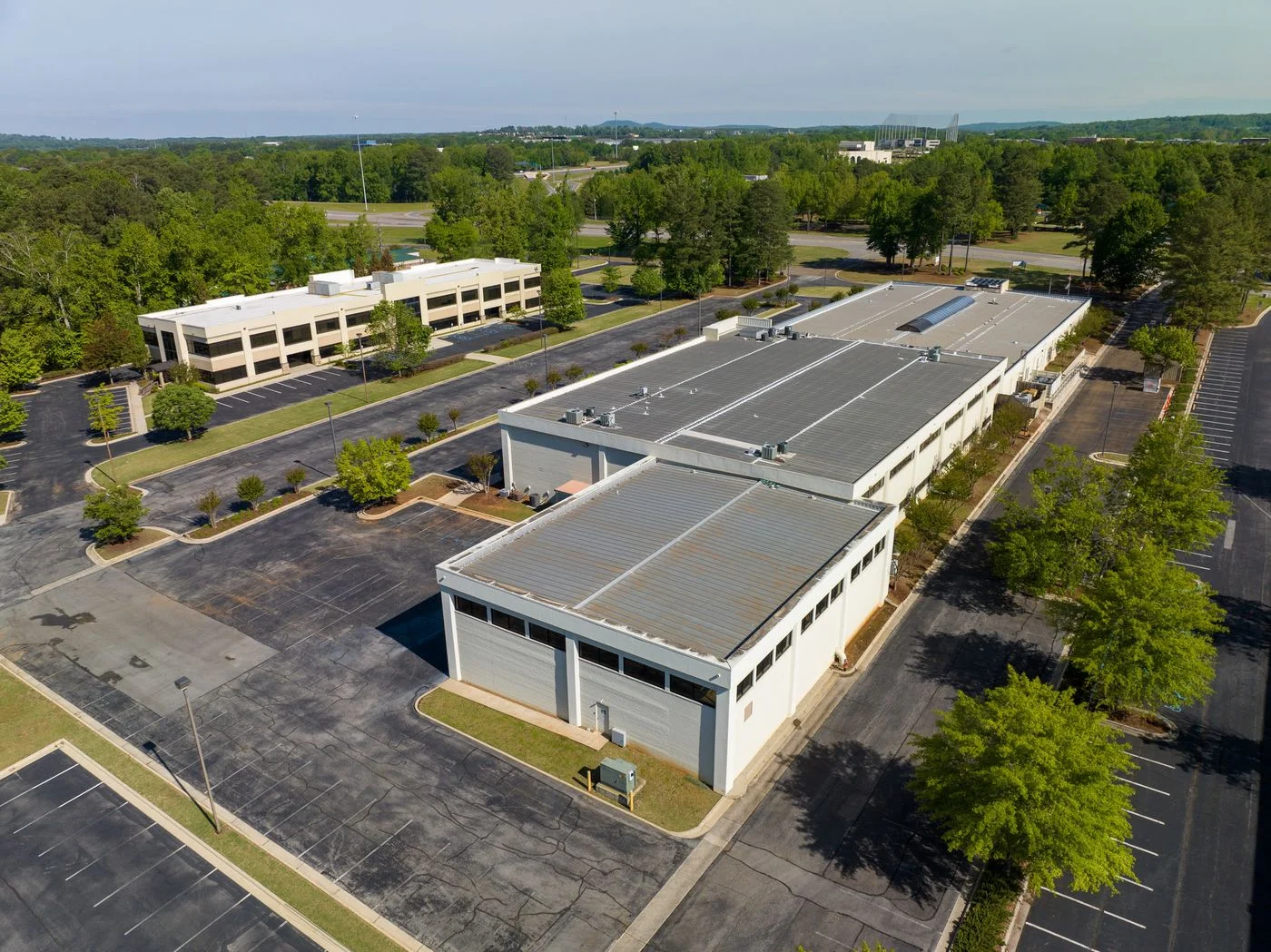 Photo 3 of 5025 Bradford Dr NW, Huntsville, AL 35805