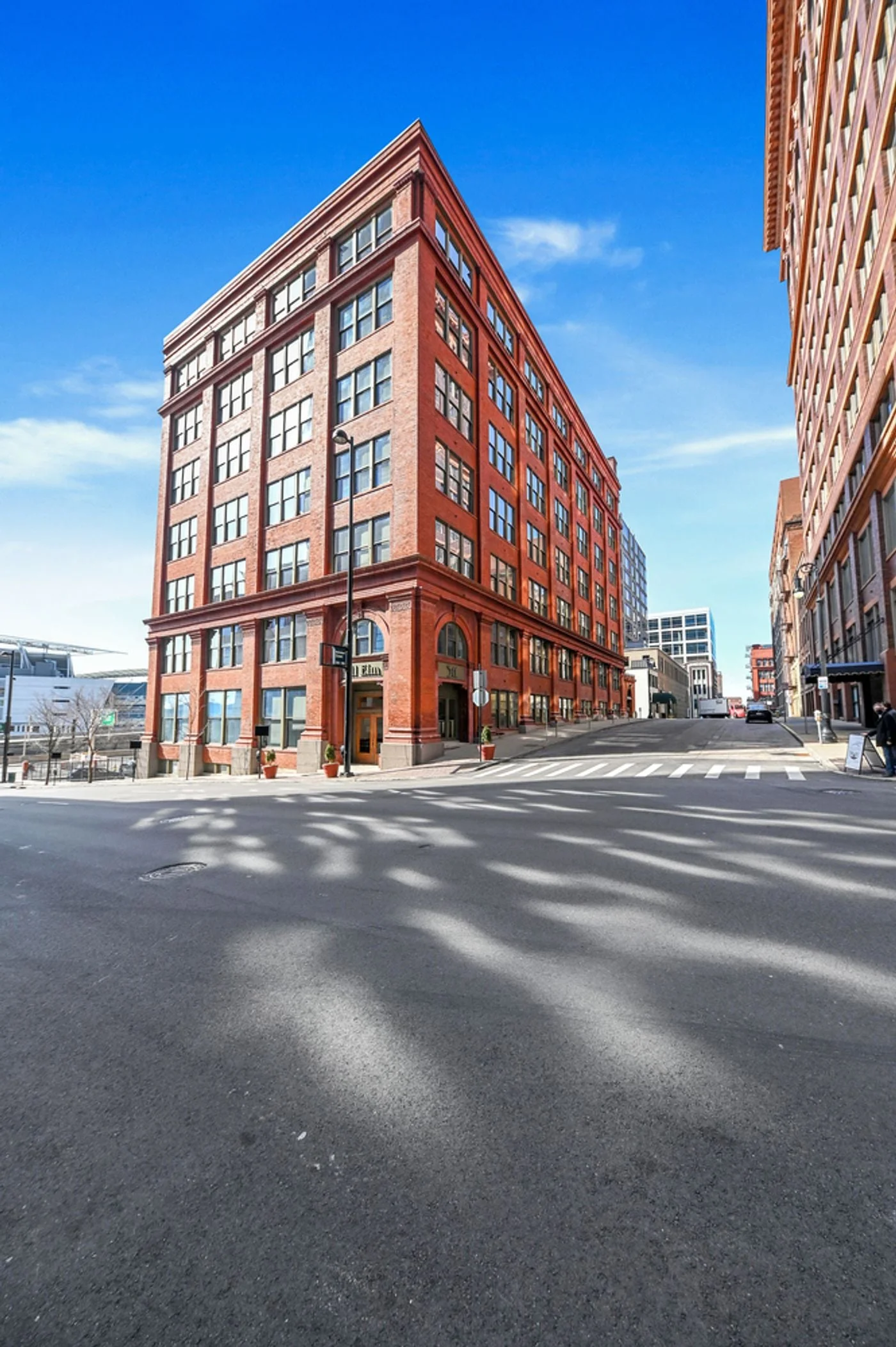 Photo 2 of 311 Elm St, Cincinnati, OH 45202