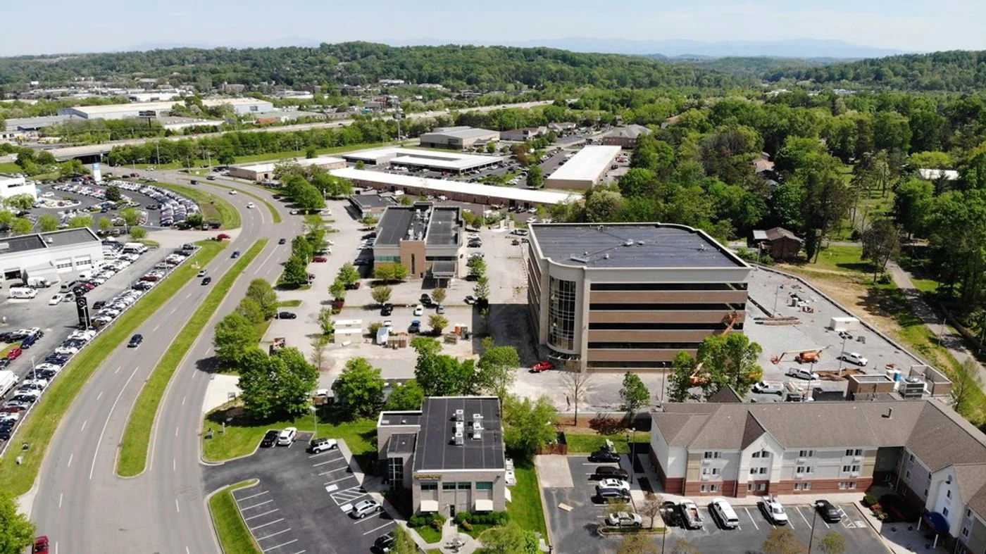 Photo 3 of 10142 Parkside Dr, Knoxville, TN 37922