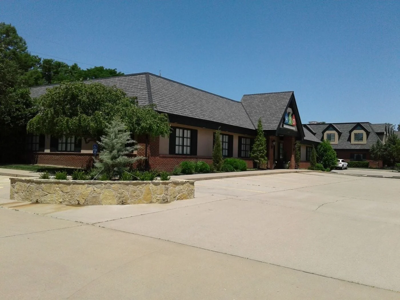 Photo 1 of 121 S Whittier Rd, Wichita, KS 67207