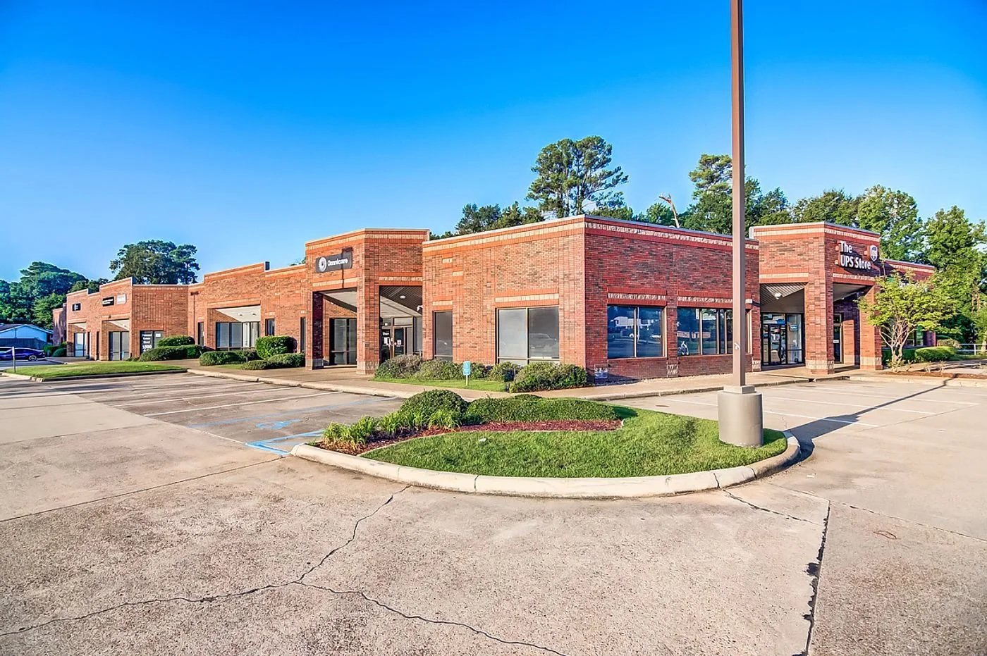 Photo-3 of 2533-2535 Bert Kouns Industrial Loop, Shreveport, LA 71118