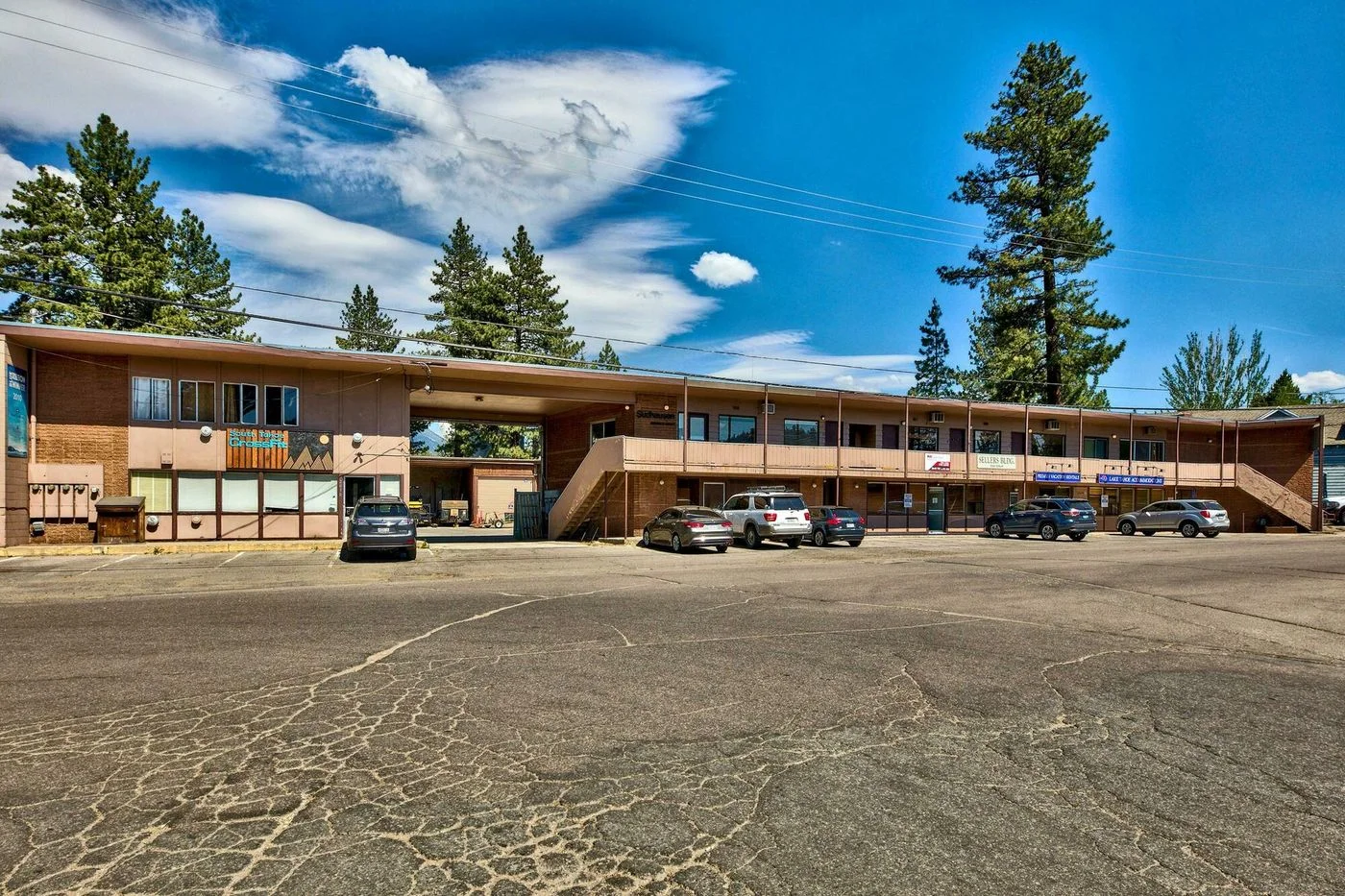 Photo 1 of 2048-2050 Dunlap Dr, South Lake Tahoe, CA 96150