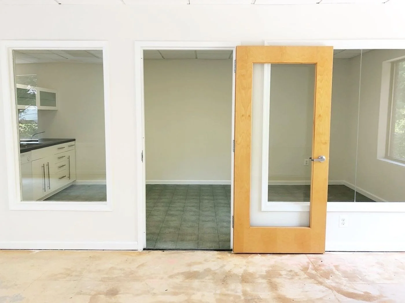 Photo 3 of 1819 Bay Ridge Ave, Annapolis, MD 21403