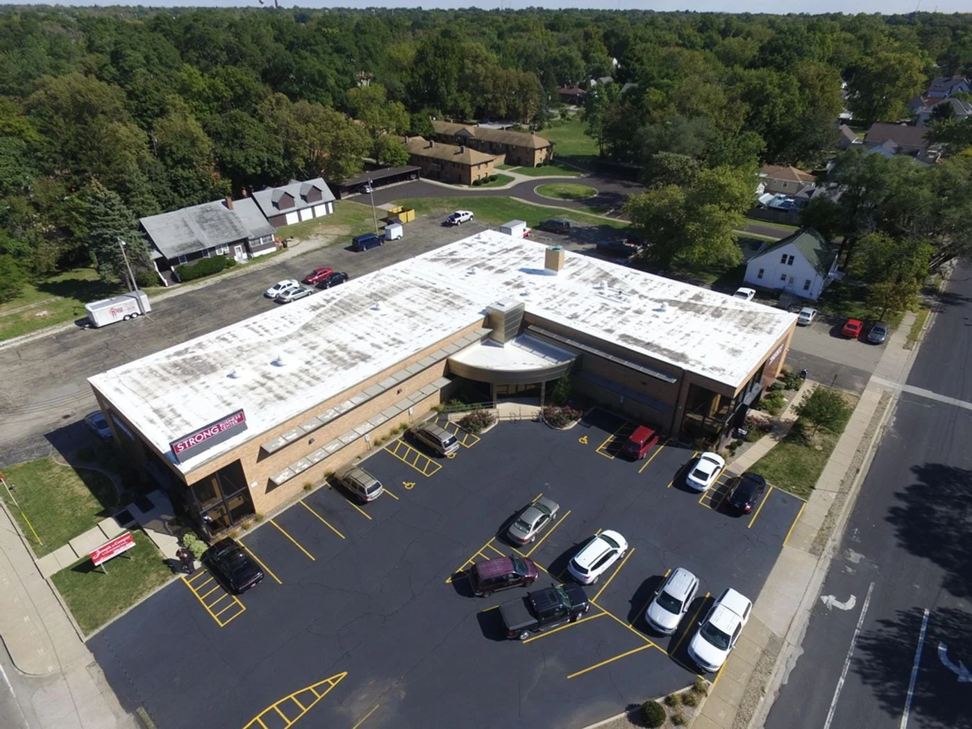 Photo 1 of 3100 N Knoxville Ave, Peoria, IL 61603