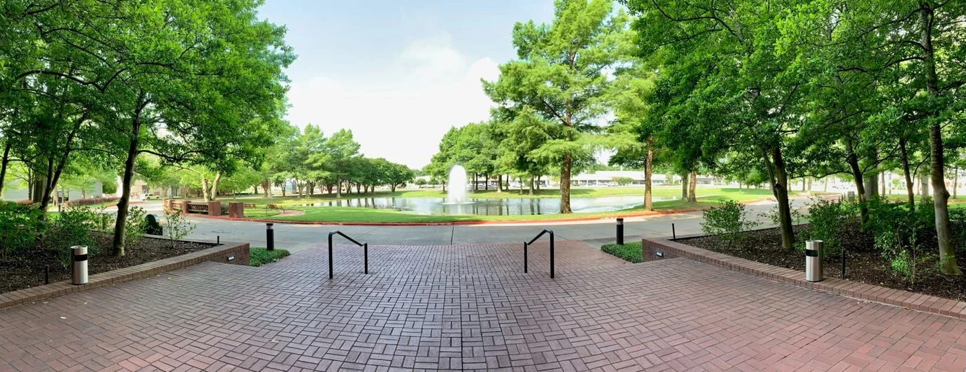 Photo 3 of 6425 Youree Dr, Shreveport, LA 71105