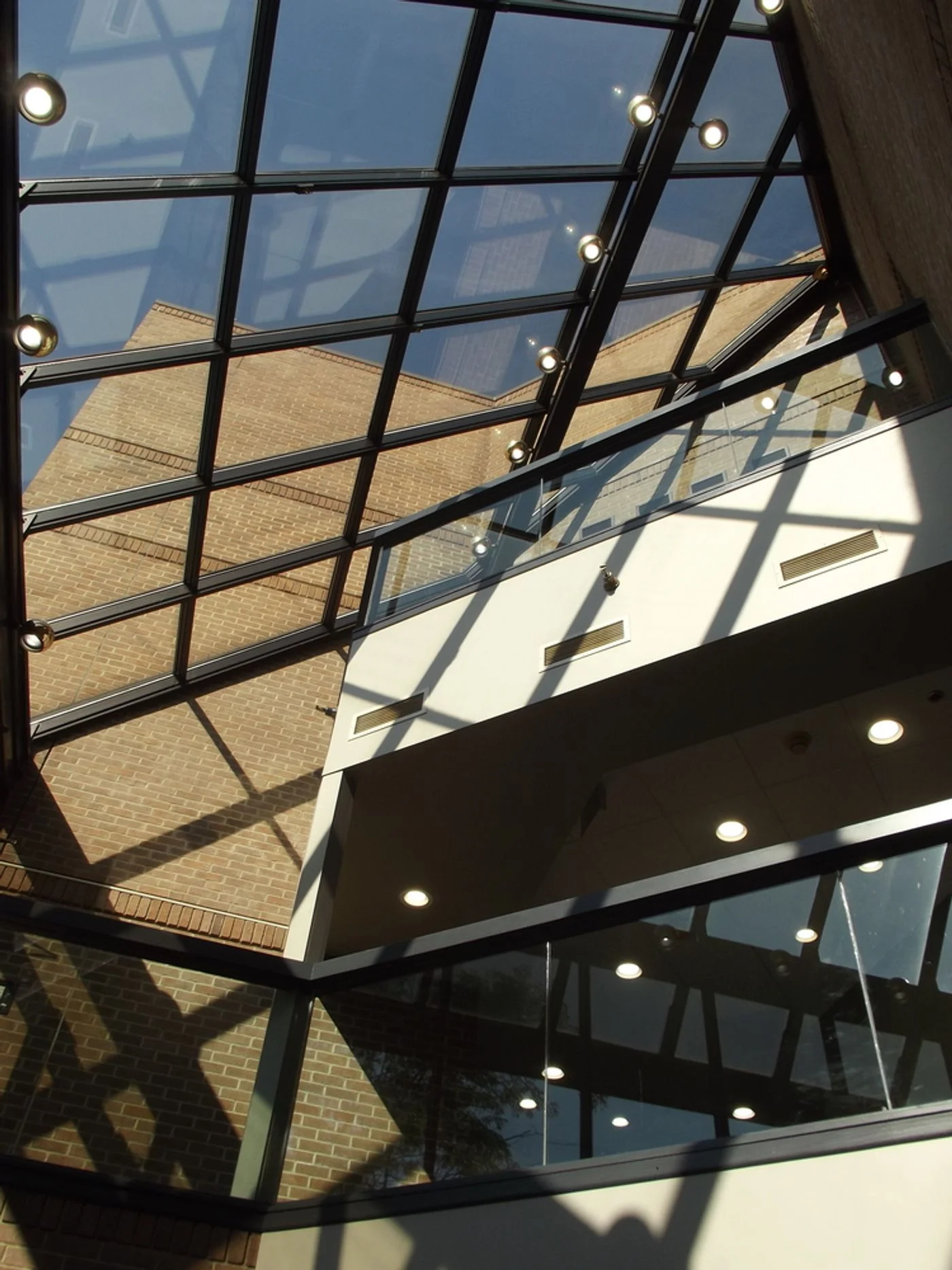 Photo 3 of 77 W Elmwood Dr, Dayton, OH 45459