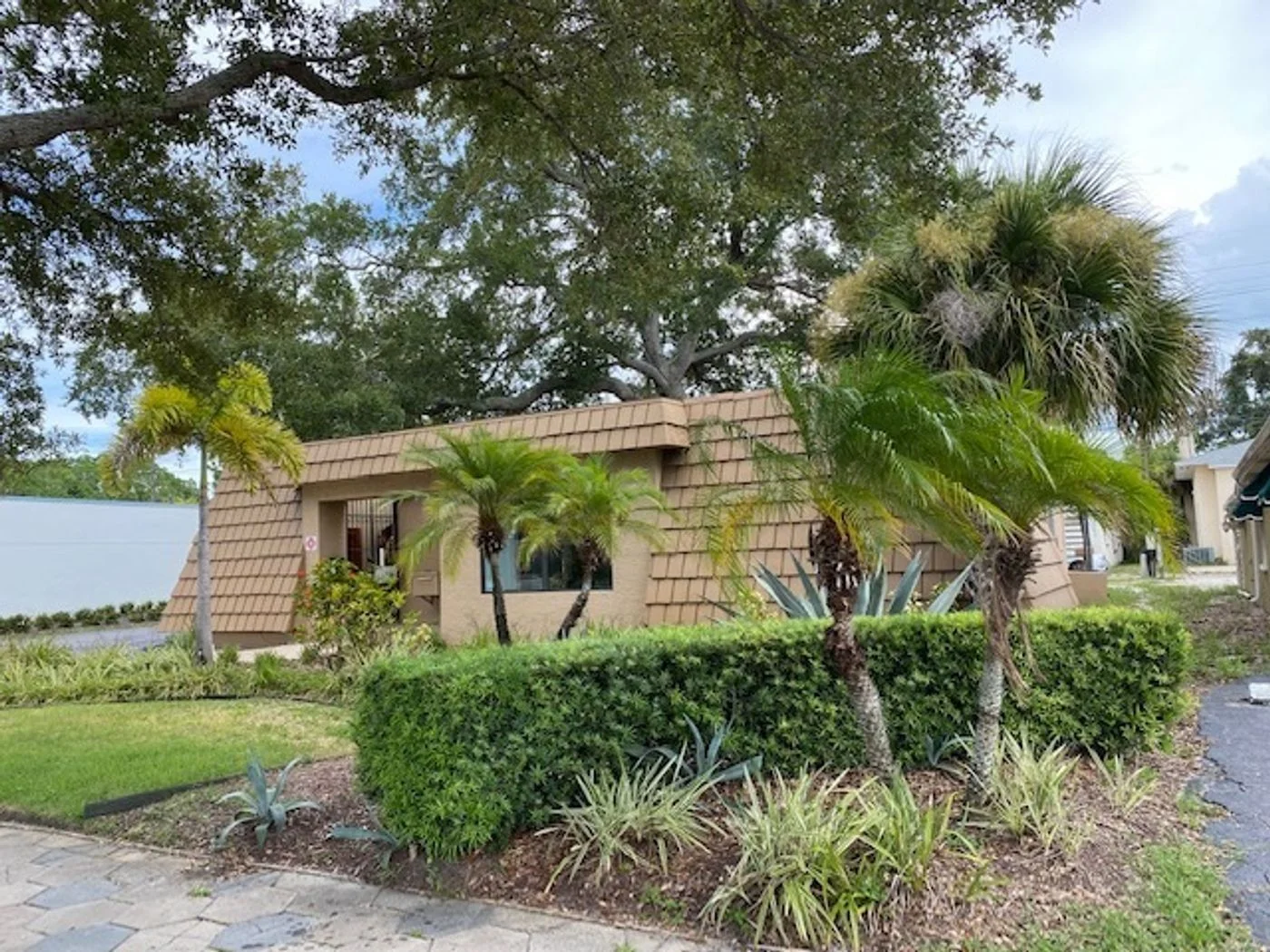 Photo-3 of 4422 Central Ave, Saint Petersburg, FL 33711