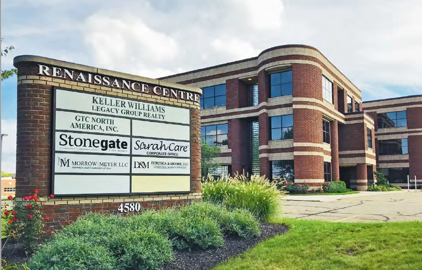 Photo 2 of 4580 Stephens Cir NW, Canton, OH 44718