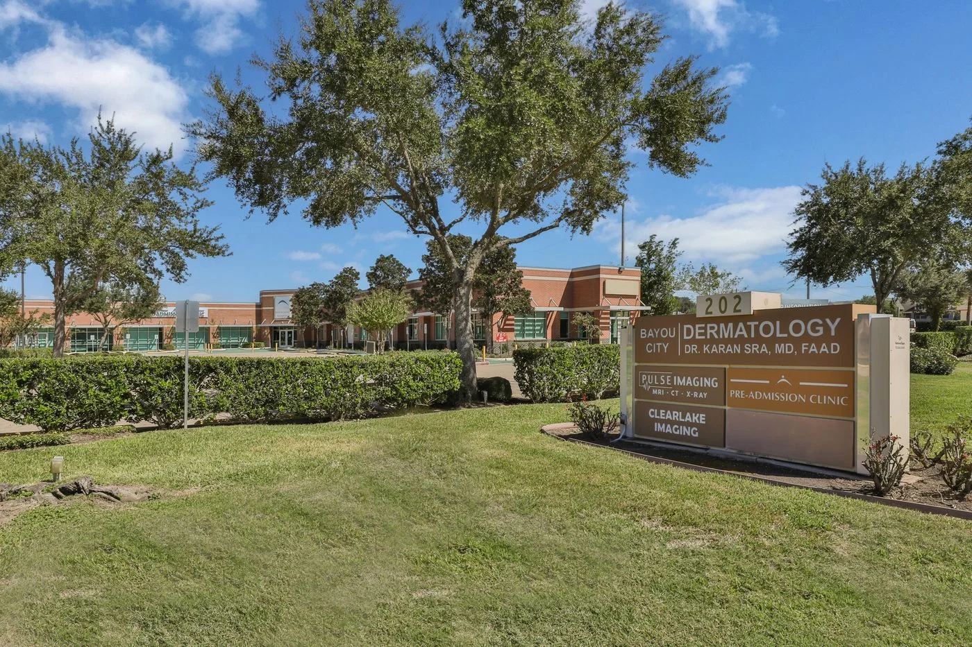 Photo 1 of 202 N Texas Ave, Webster, TX 77598