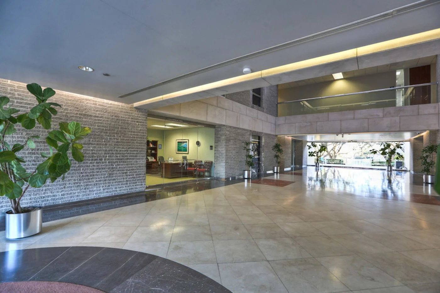 Photo-2 of 3027 Marina Bay Dr, League City, TX 77573