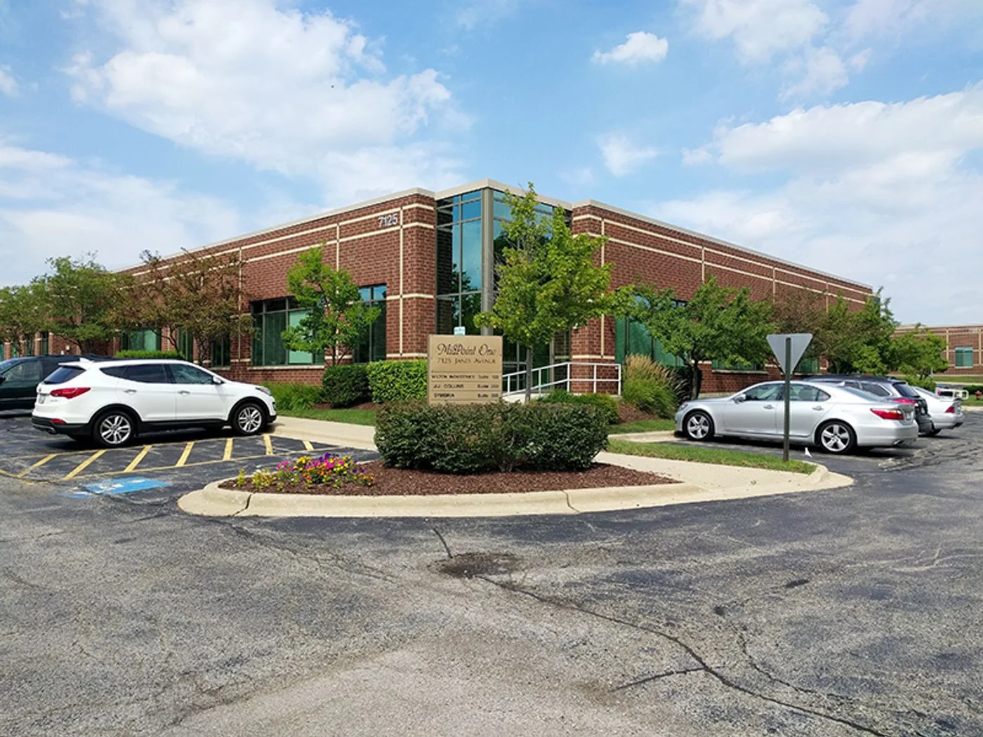 Photo 1 of 7125 Janes Ave, Woodridge, IL 60517