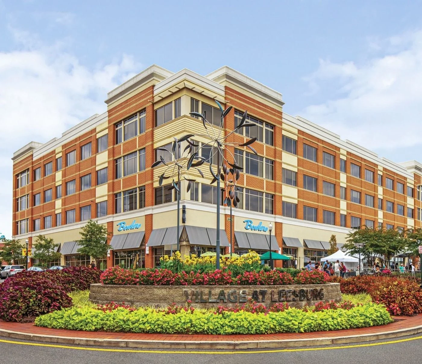 Photo 2 of 1602 & 1608 Village Market Blvd SE, Leesburg, VA 20175