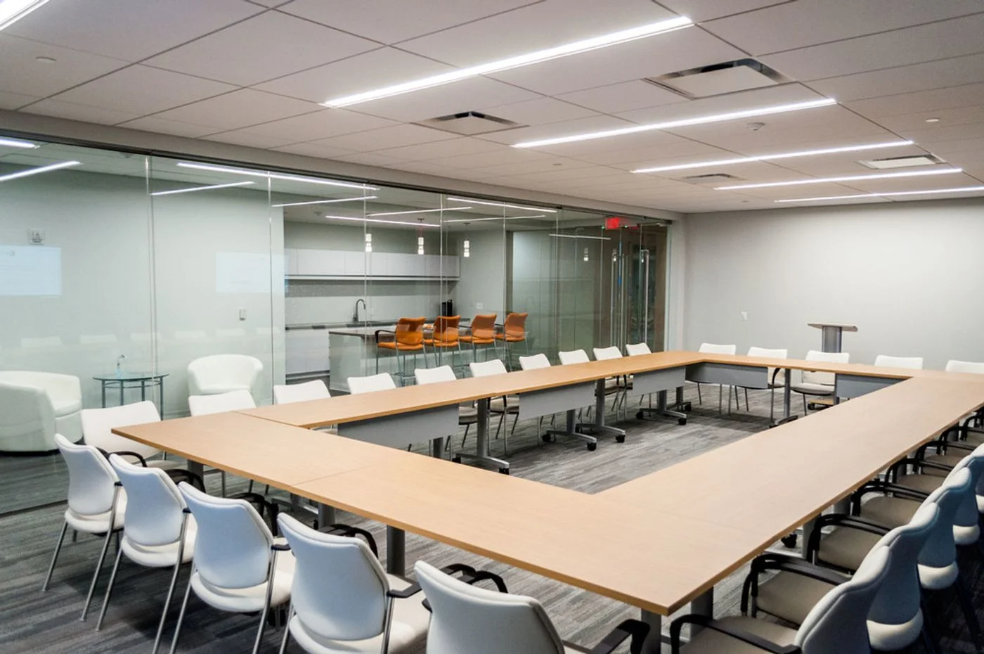 Photo 3 of 11091 Sunset Hills Rd, Reston, VA 20190