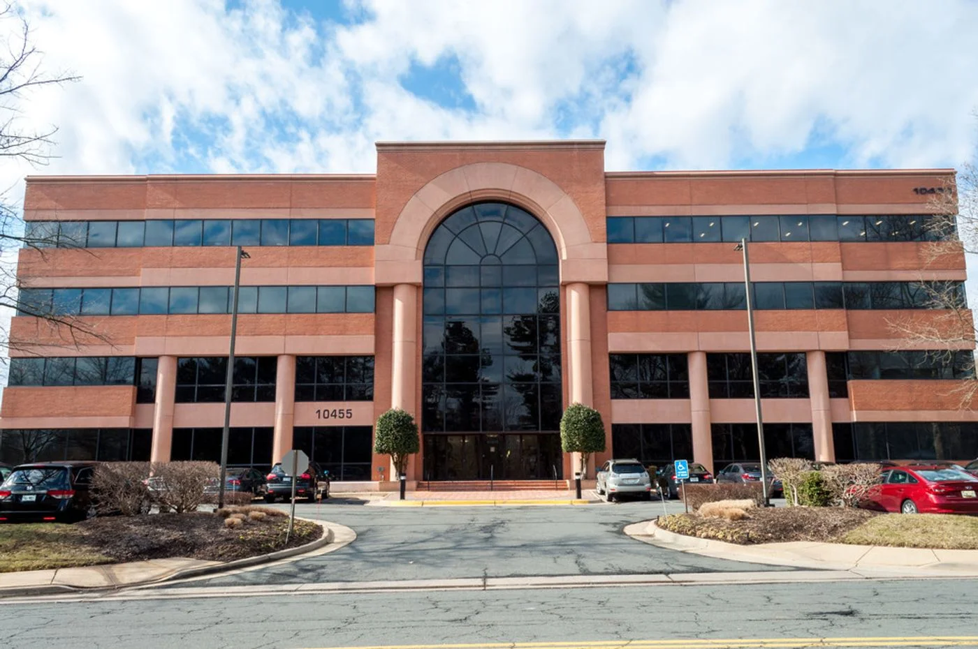 Photo 2 of 10455 White Granite Dr, Oakton, VA 22124