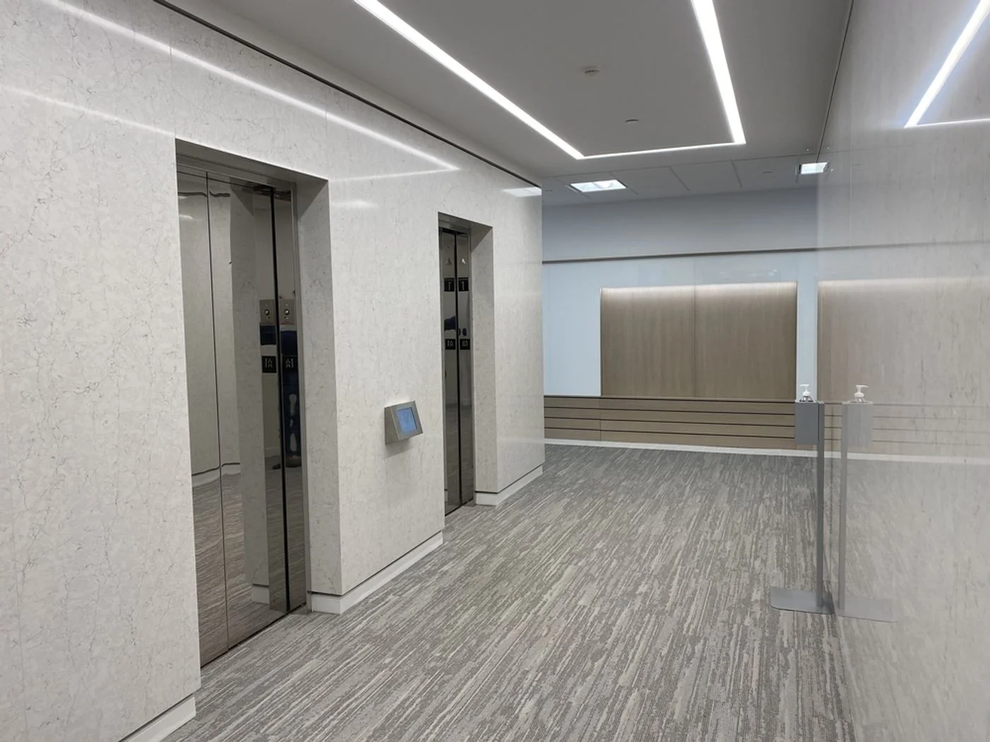 Photo 3 of 999 Oakmont Plaza Dr, Westmont, IL 60559