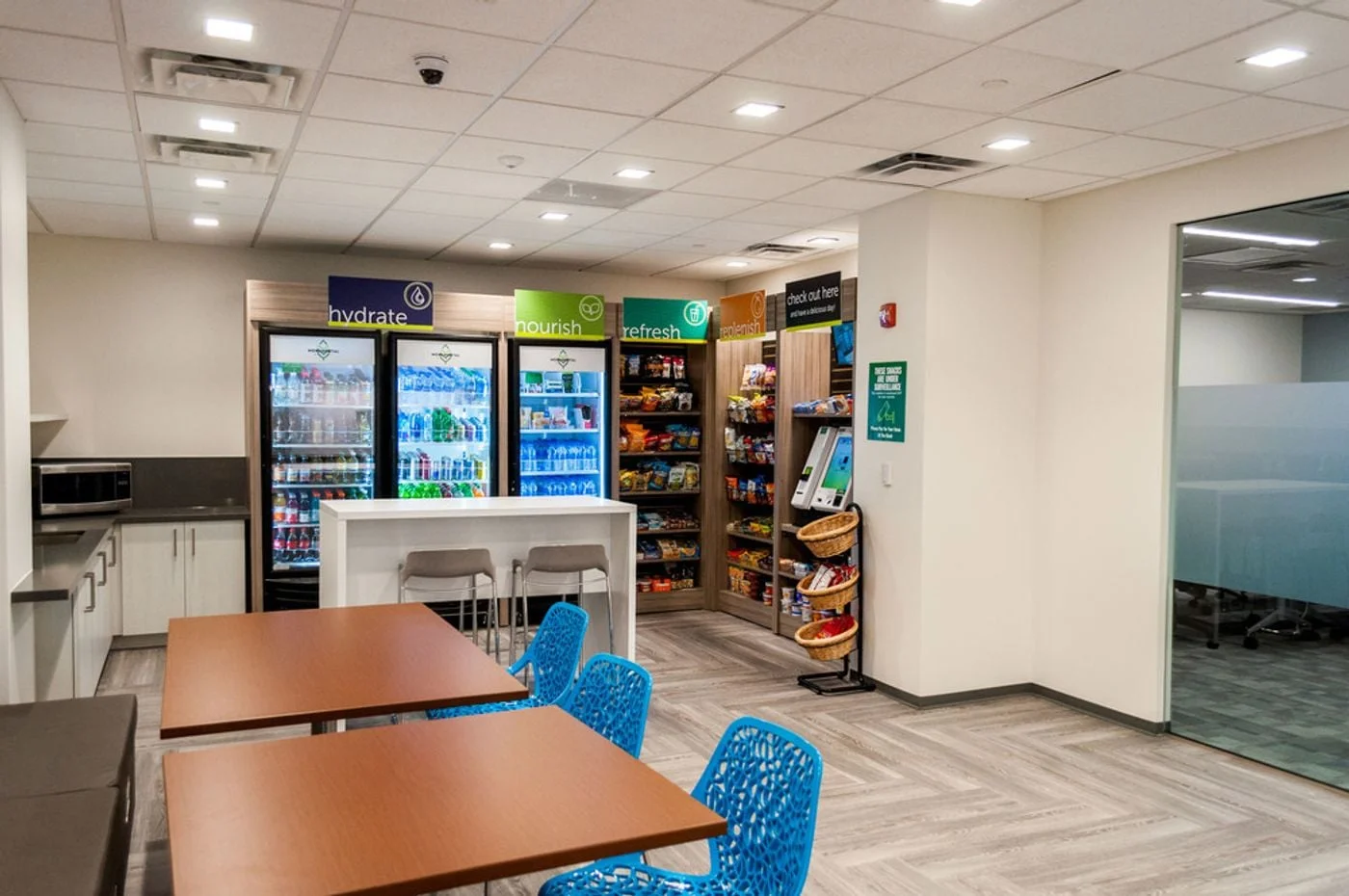 Photo 2 of 10701 Parkridge Blvd, Herndon, VA 20191