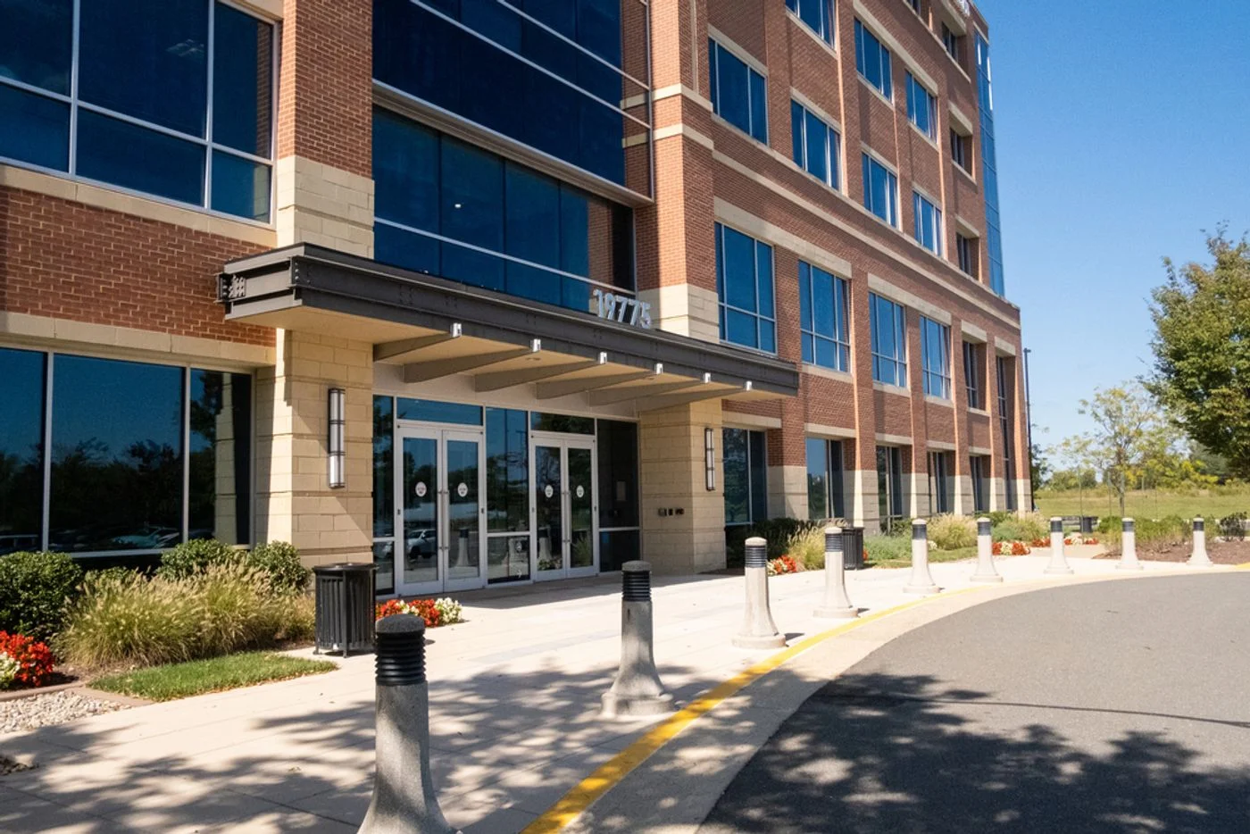 Photo 2 of 19775 Belmont Executive Plz, Ashburn, VA 20147