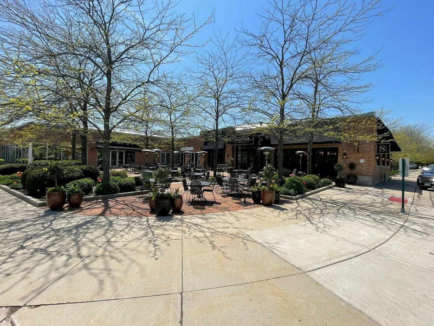 Photo 1 of 1044 N Western Ave, Lake Forest, IL 60045