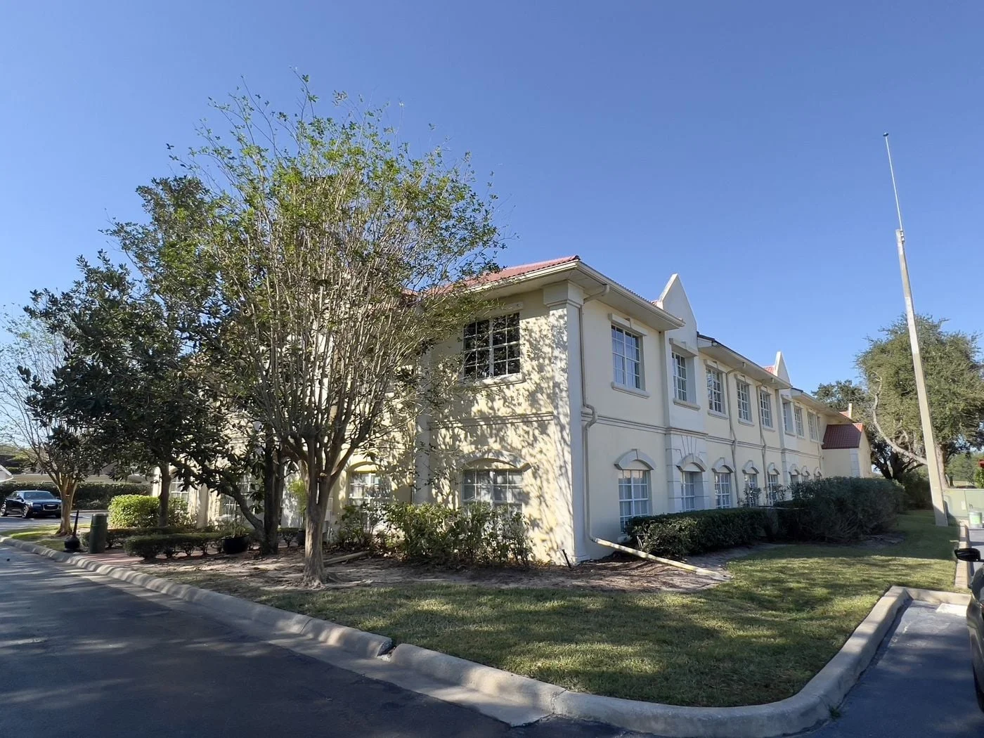 Photo 3 of 1803 Park Center Dr, Orlando, FL 32835