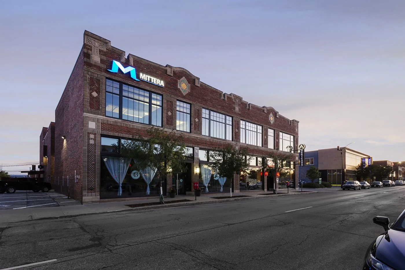 Photo 2 of 1312 Locust St, Des Moines, IA 50309