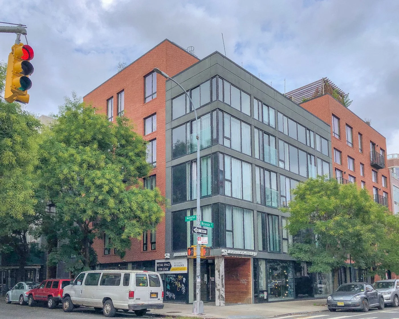 Photo-1 of 152 Manhattan Ave, Brooklyn, NY 11206
