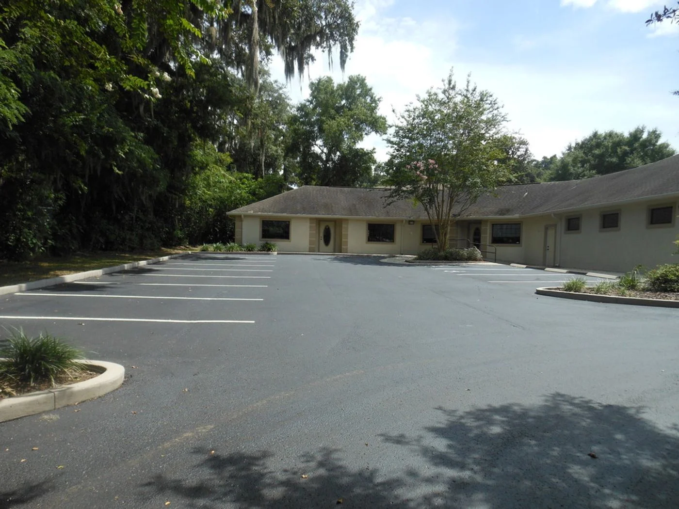 Photo 2 of 1329 SE 25th Loop, Ocala, FL 34471