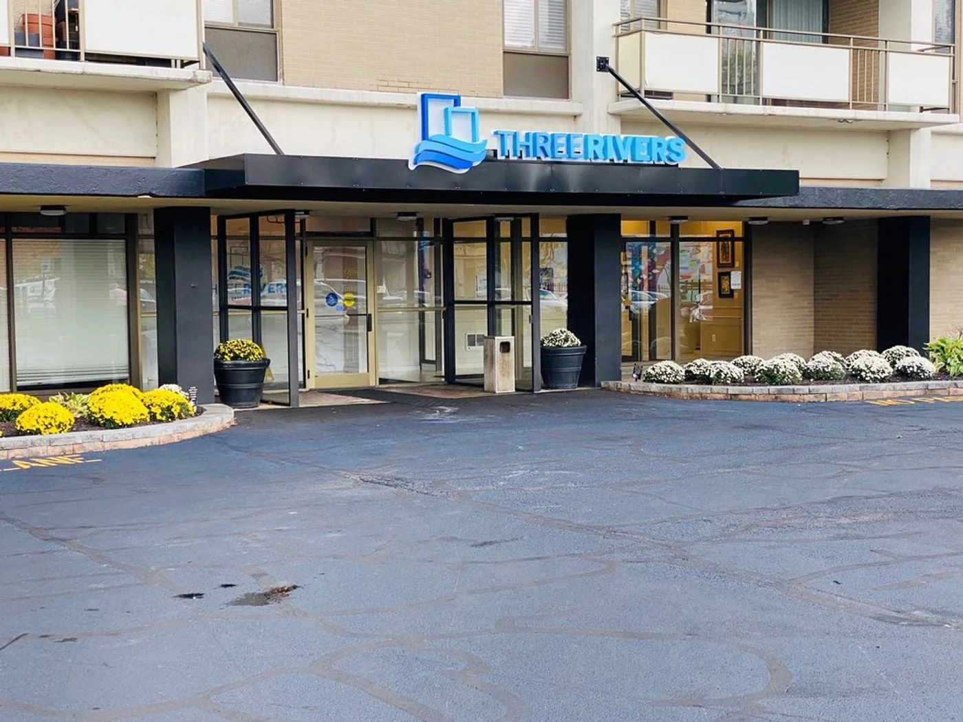 Photo 2 of 101 Three Rivers N, Fort Wayne, IN 46802