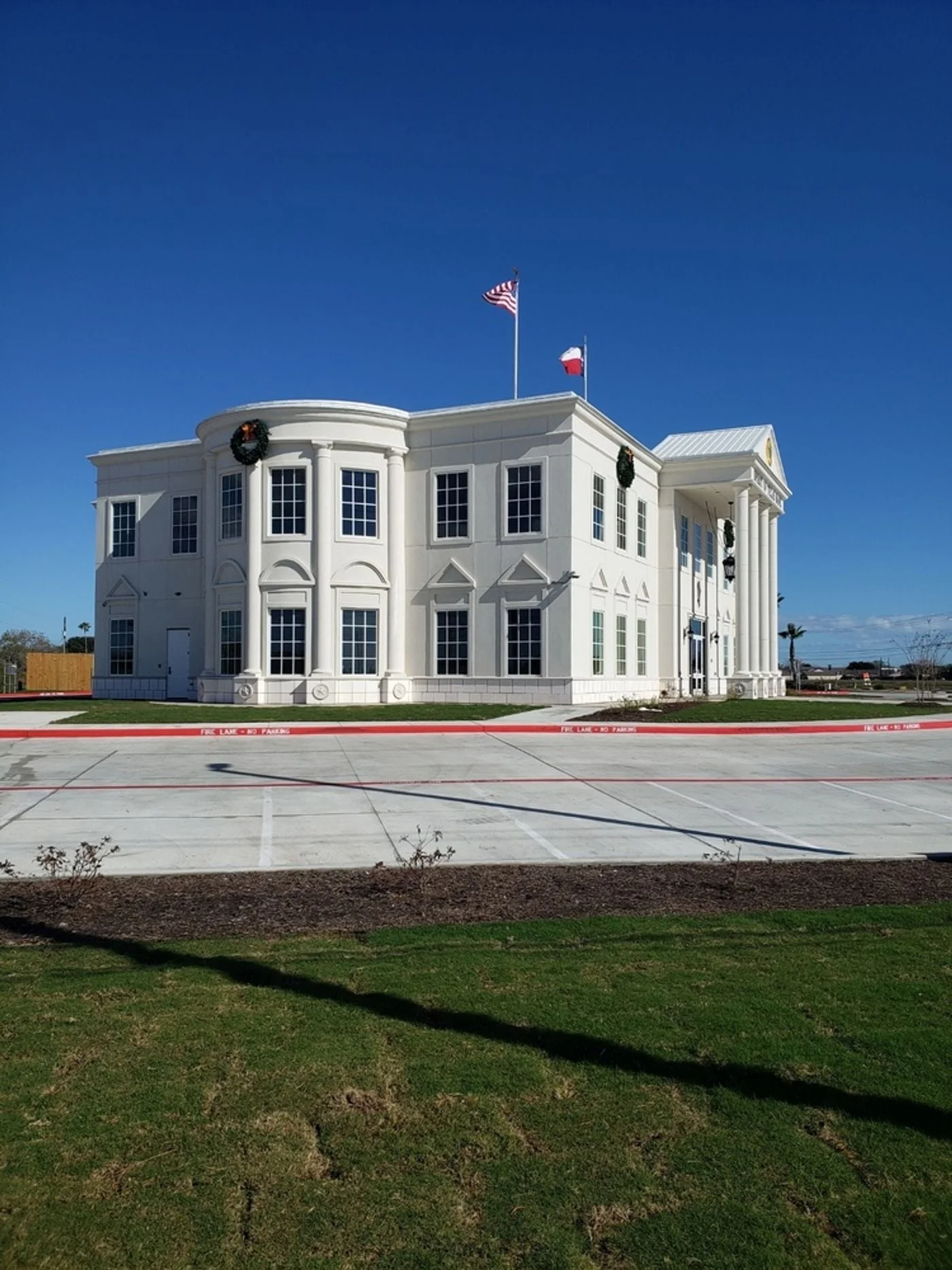 Photo 2 of 2051 Rodd Field Rd, Corpus Christi, TX 78412