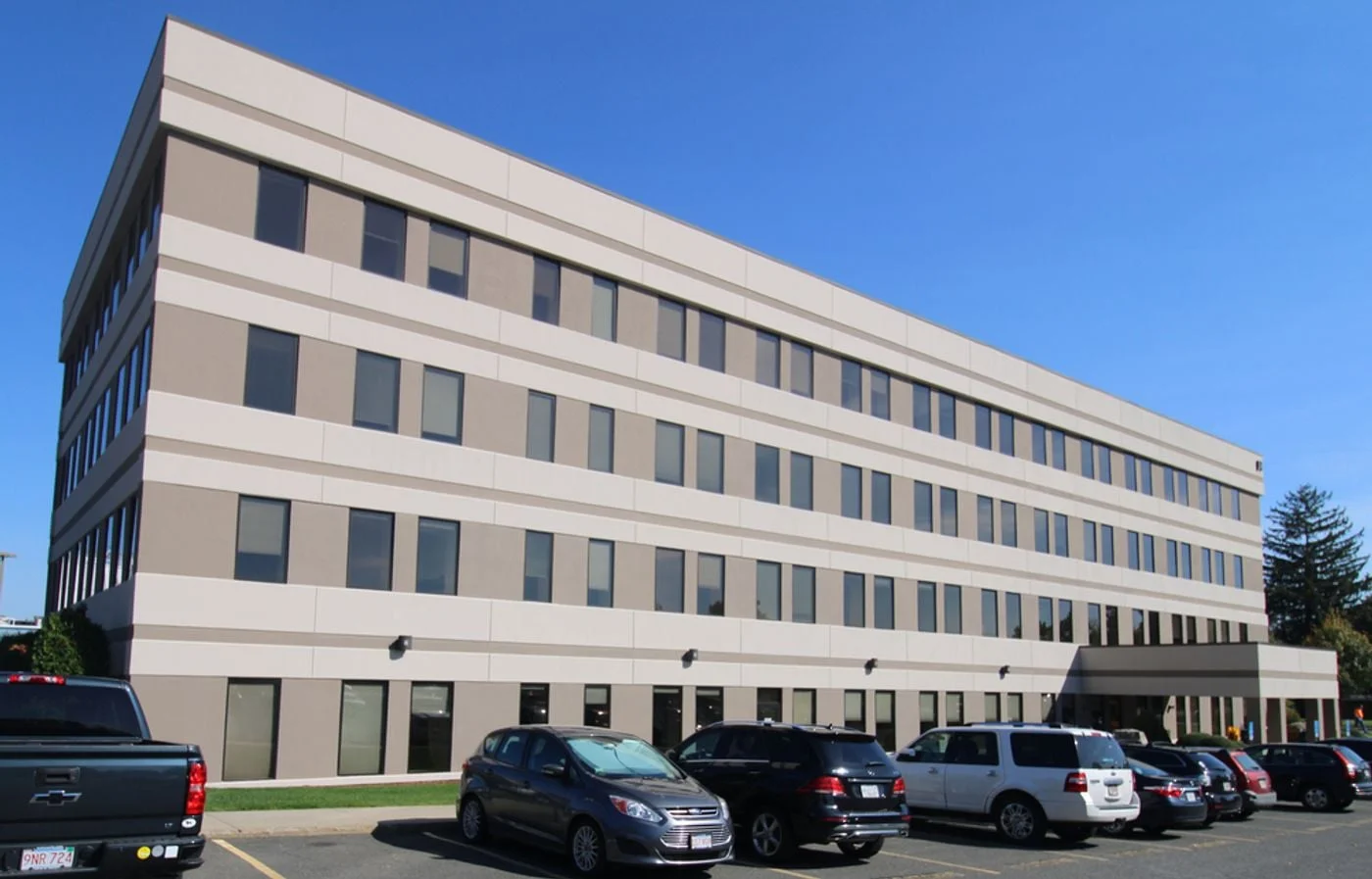 Photo 3 of 94 N Elm St, Westfield, MA 01085