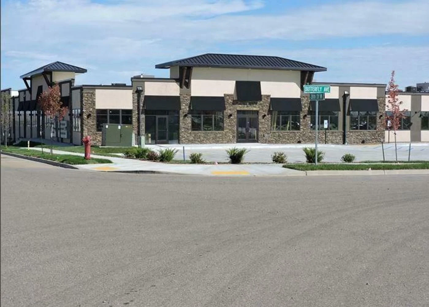 Photo 2 of 3210 27th St W, Williston, ND 58801