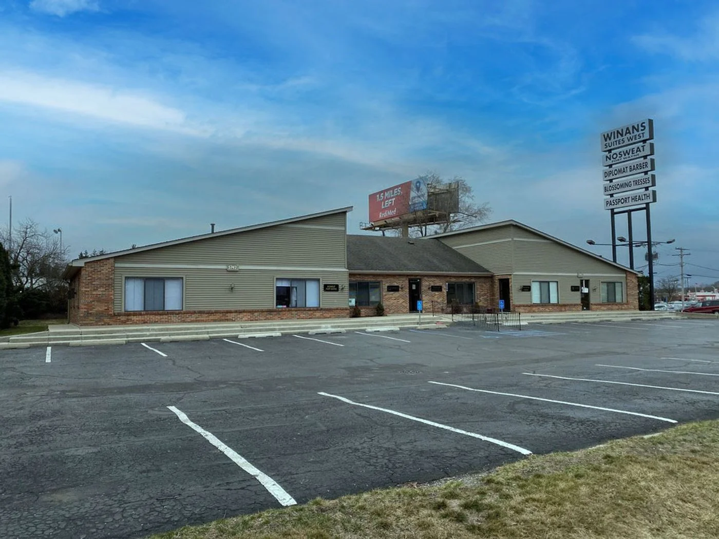 Photo 1 of 5743 Wilkie Dr, Fort Wayne, IN 46804