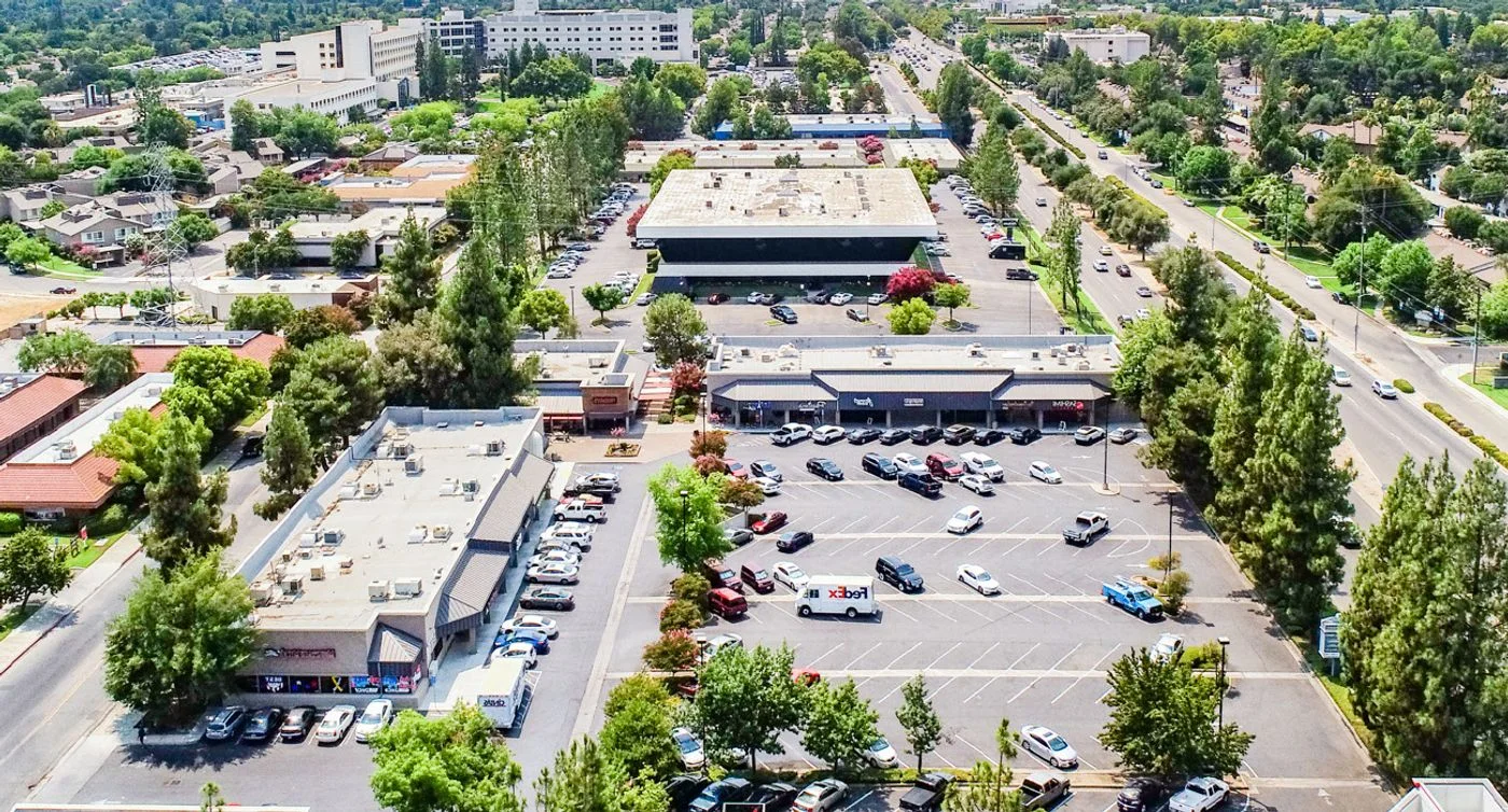 Photo 3 of 1111 E Herndon Ave, Fresno, CA 93720