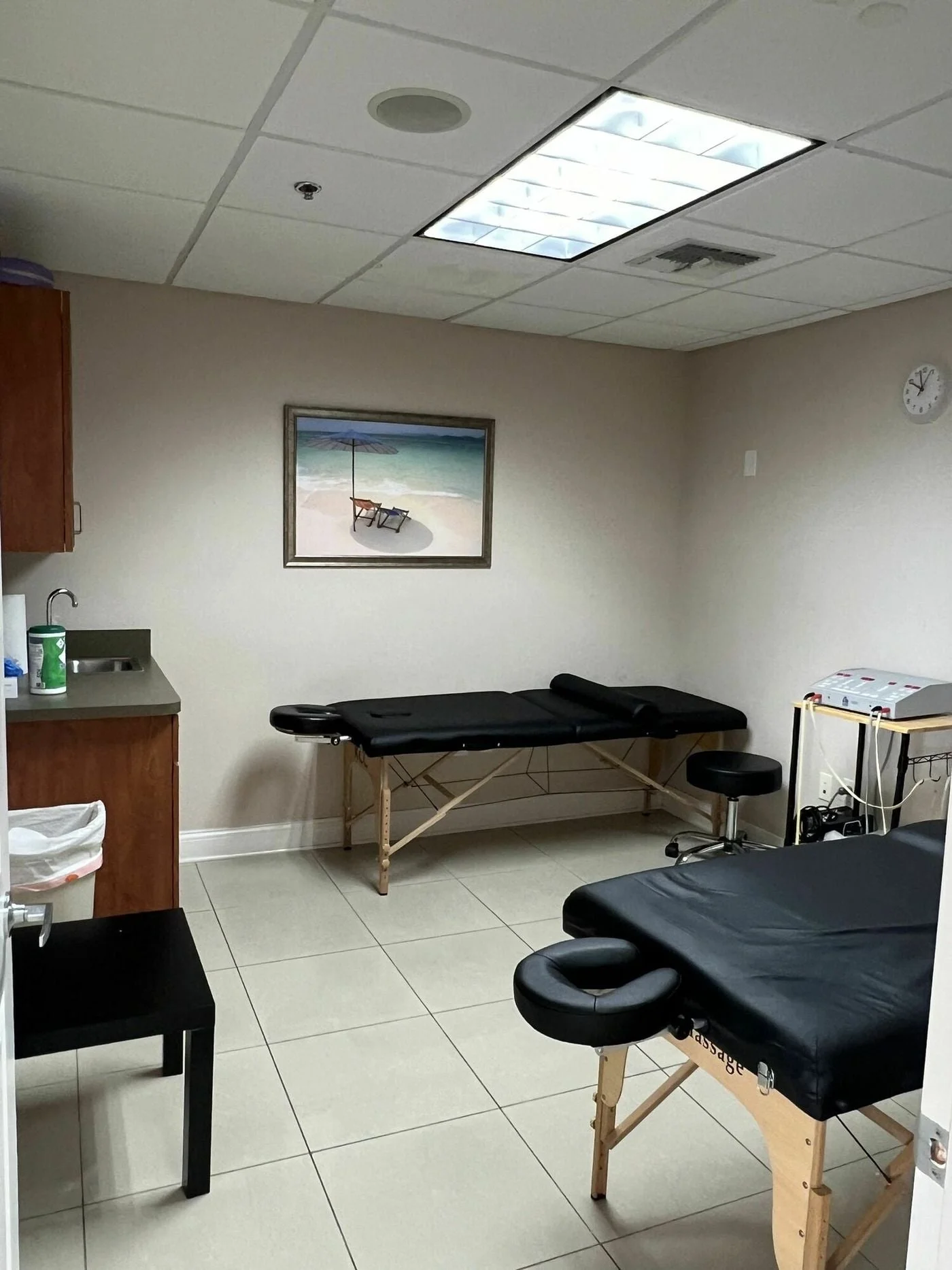 Photo 1 of 111 E Monument Ave, Kissimmee, FL 34741